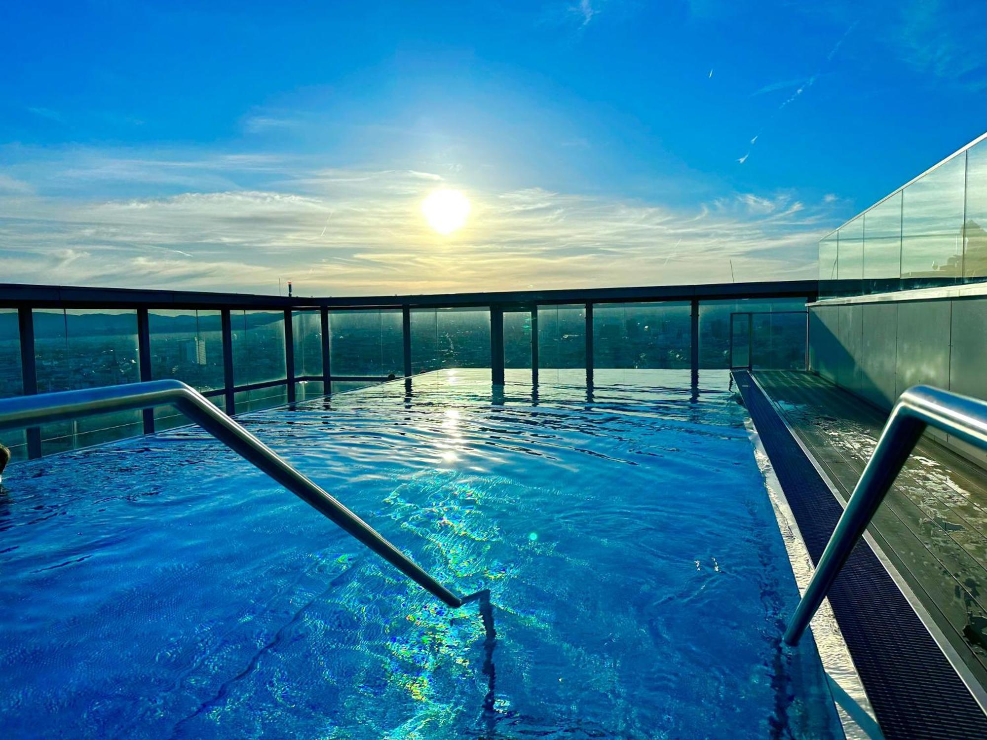 Vienna Sky Apartment I Rooftop Pool I Netflix Exterior photo